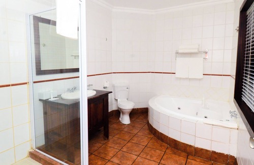 Maluti a Phofung Hotel | Protea Hotel by Marriott Harrismith Montrose