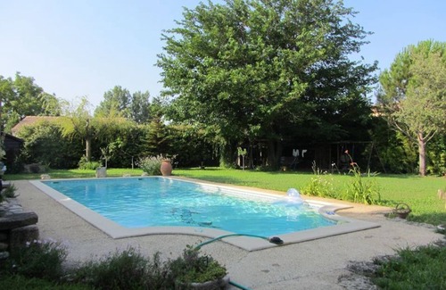 Le Thor House | Provençal House countryside-1 to 8 people - 8 mn from village - swimming pool