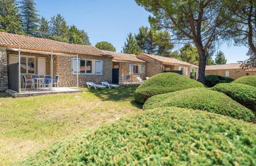 La Roque-sur-Pernes House | Provençal stone T3 cottage in a tourist residence