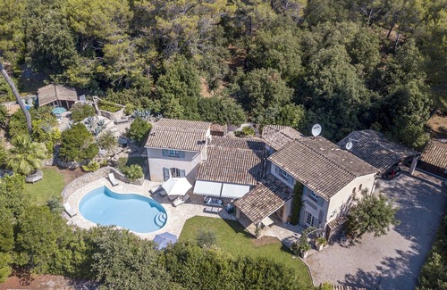 Saint-Jacques Villa | Provencal Charm and Tranquility yet close to everything