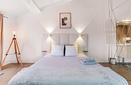 Le Val Bed & Breakfast | Provençal Escape at Mas J des Sens: Charm and Comfort in the Heart of Provence