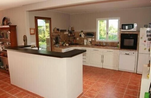 Gareoult House | Provencal farmhouse/1 large house + a small house with secure pool and garden