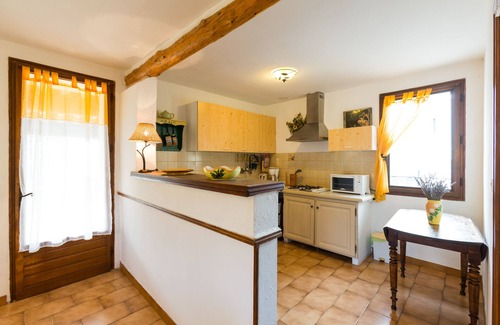Taillades House | Provencal house in the heart of the Luberon natural park. Close to Avignon
