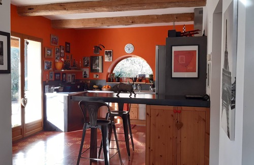 Venelles House | Provencal house near Aix en Provence with bowling pitch and swimming pool.