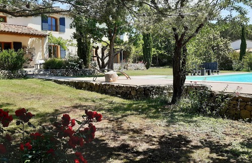 Venelles House | Provencal house near Aix en Provence with bowling pitch and swimming pool.