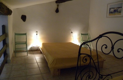 Flassan Bed & Breakfast | Provence, at the foot of Mont Ventoux, in a hamlet surrounded by vineyards