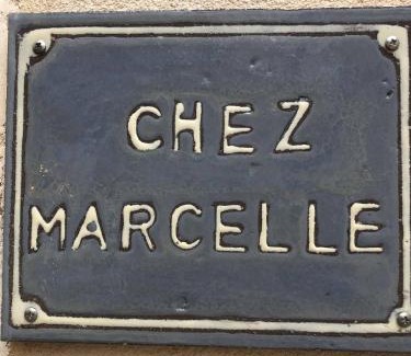 Bonnieux Apartment | Provence Luberon Bonnieux location gite chez Marcelle