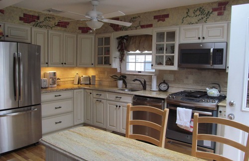 Massapequa Park House | Provence meets Long Island.sleeps 6-7