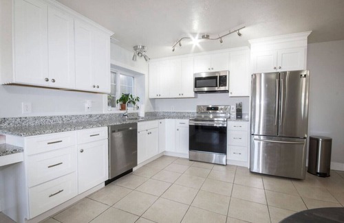 Provo Condo | Provo Pad | Central | Patio | Massage*
