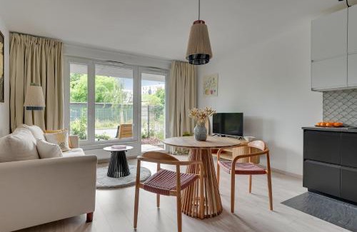 Nowy Port Apartment | Przystań Letnica Seaside by Downtown Apartments