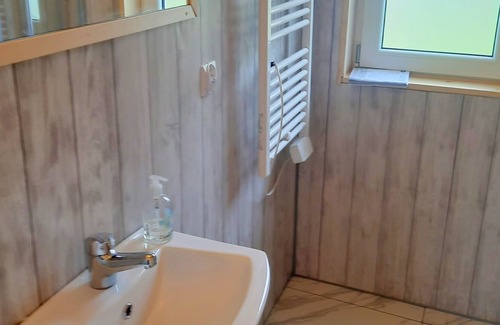 gmina Dobra Cottage | Przytulny drewniany Domek na Przełęczy z widokiem na Beskid Wyspowy.