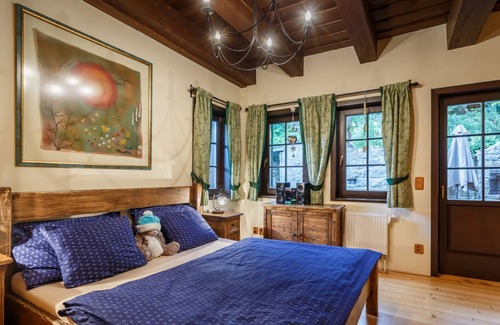 Pstruzi Villa | Pstruzi MPTY561