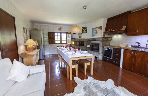 Pevidem House | Quinta de Carvalhal - Holiday Home
