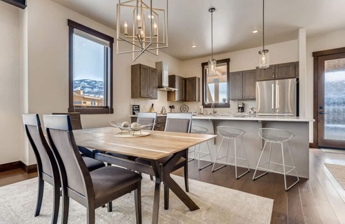 Silverthorne House | Ptarmigan Peak - Luxury Mountain Rental