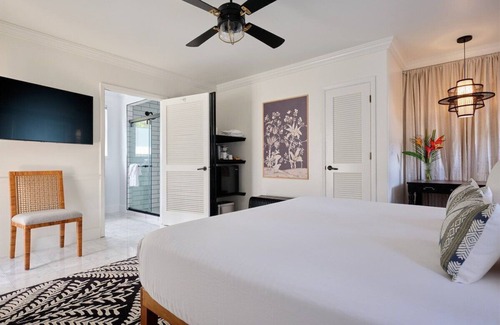 Wailuku Bed & Breakfast | Puakenikeni Suite - Secluded Stay