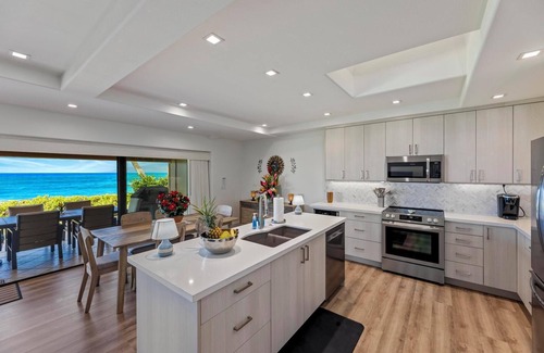 Downtown Lahaina House | Puamana 150-2 Spectacular remodeled 4 bedroom direct Oceanfront Location