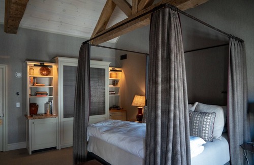 Crested Butte Hotel | Public House Lofts