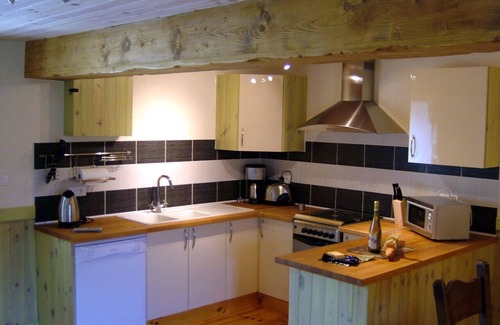 Nehou House | Puddle-duck La Mare Chappey, Child-Friendly, Heated Pool & Great Facilities