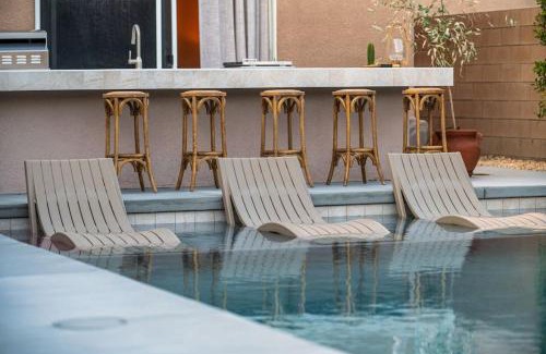 Bermuda Dunes House | Pueblo Viejo Desert Minimalist Pool Home
