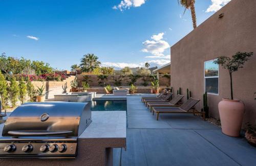 Bermuda Dunes House | Pueblo Viejo Desert Minimalist Pool Home