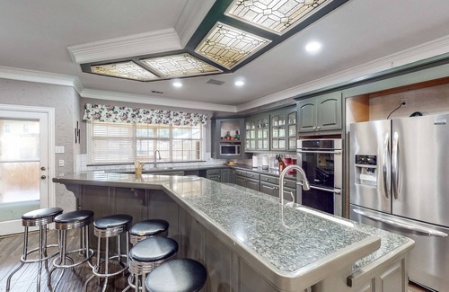 Midlothian House | Pueblo Viejo Ranch | House in Midlothian with pool, balcony, central AC, & W/D