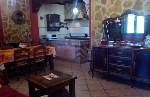 Carcabuey Ski Chalet | Puente Piedra Rural Cottage for 8 people