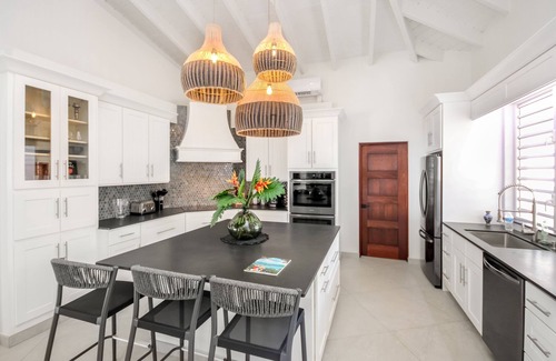 Pelican Key Villa | Puerta Al-Mar Villa