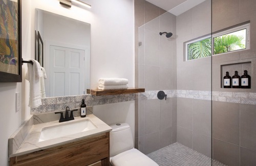 Antoneys Cay Bed & Breakfast | Puerta Azul