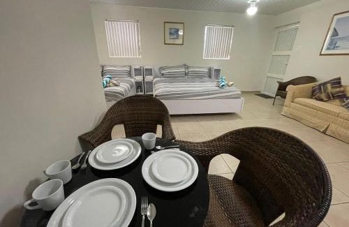 Oranjestad Apartment | Puerta del Sol 2