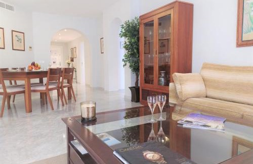 Puerto Banus Apartment | PUERTO BANUS MARBELLA PLAYAS DEL DUQUE