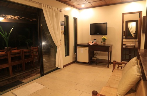 Bolinao Hotel | Puerto Del Sol Beach Resort