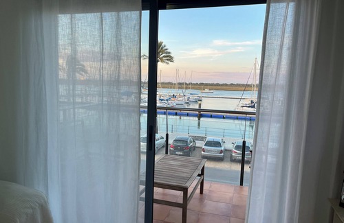 Huelva Apartment | Puerto Deportivo Luxury/Pool/Beach