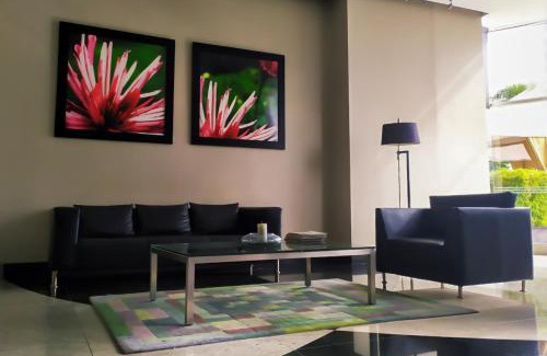 Las Penas Apartment | Puerto Santa Ana, Suite con vista al Rio