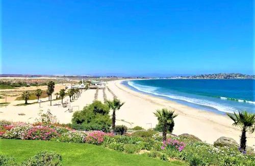 Tongoy Apartment | Puerto Velero Primera Línea Primer Piso al lado de la Playa! 5 pax