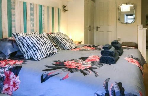 Portmellon House | Puffin Burrow