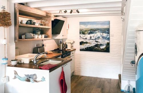Portmellon House | Puffin Burrow