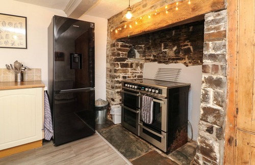 Hartland Cottage | PUFFIN HOUSE, pet friendly, character holiday cottage in Hartland