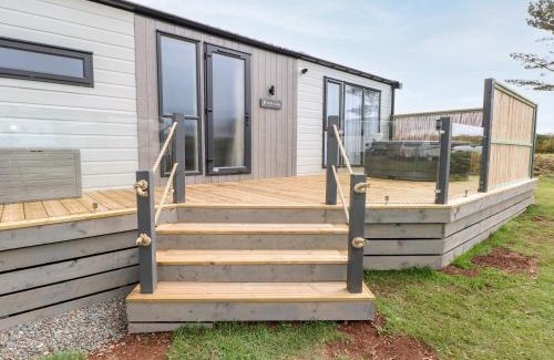 Hasguard Cross House | Puffin Lodge