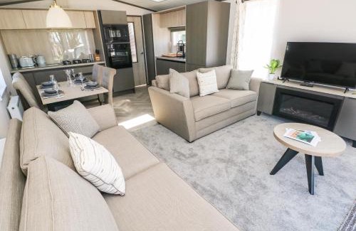 Hasguard Cross House | Puffin Lodge