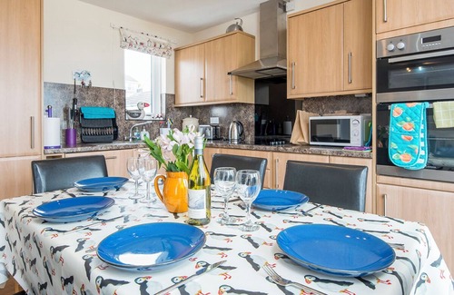 Broad Haven House | Puffin Patch, Holiday Home Broad Haven, Sleeps 6, 3 bedrooms, bathrooms