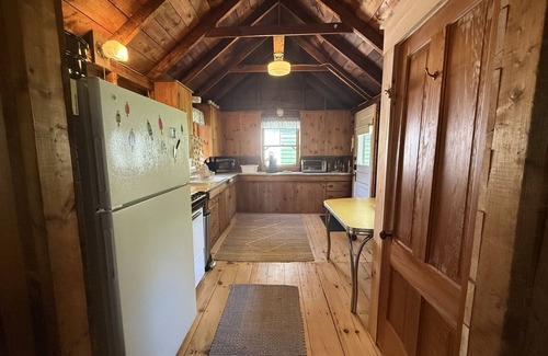 Bremen House | Puffing Rock Cottage/Bremen