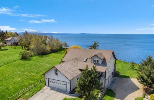 Oak Harbor House | Puget Sound Sunset - Whidbey Ocean Front home with C