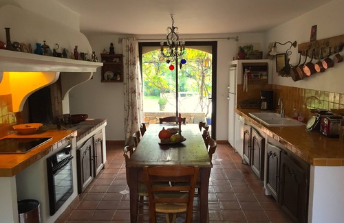 Merindol House | Puget Sur Durance: Very charming house with character in Luberon