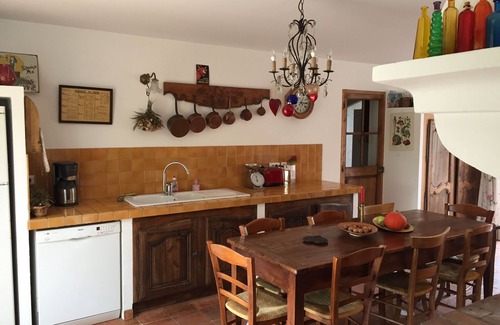 Merindol House | Puget Sur Durance: Very charming house with character in Luberon