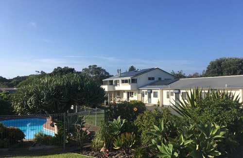 Pukenui Hotel | Pukenui Lodge Motel