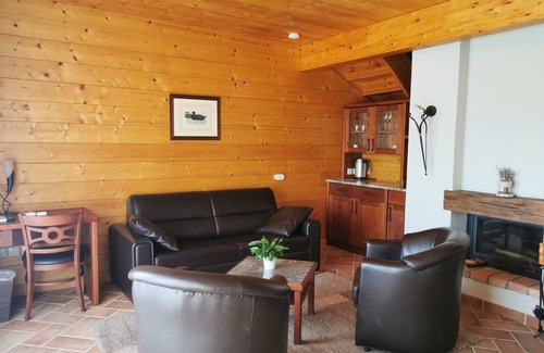 Bostanj Hotel | Pule Estate