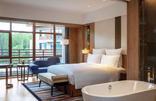 Changbai Mountain West Slope Hotel | Pullman Changbaishan Resort