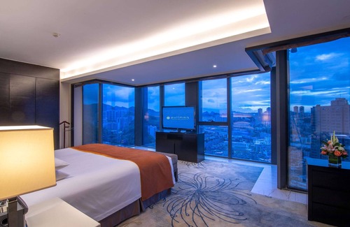 Nanming District Hotel | Pullman Guiyang