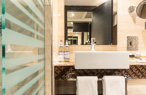 Gombe Hotel | Pullman Kinshasa Grand Hotel
