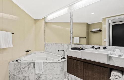 Sydney Central Business District Hotel | Pullman Quay Grand Sydney Harbour